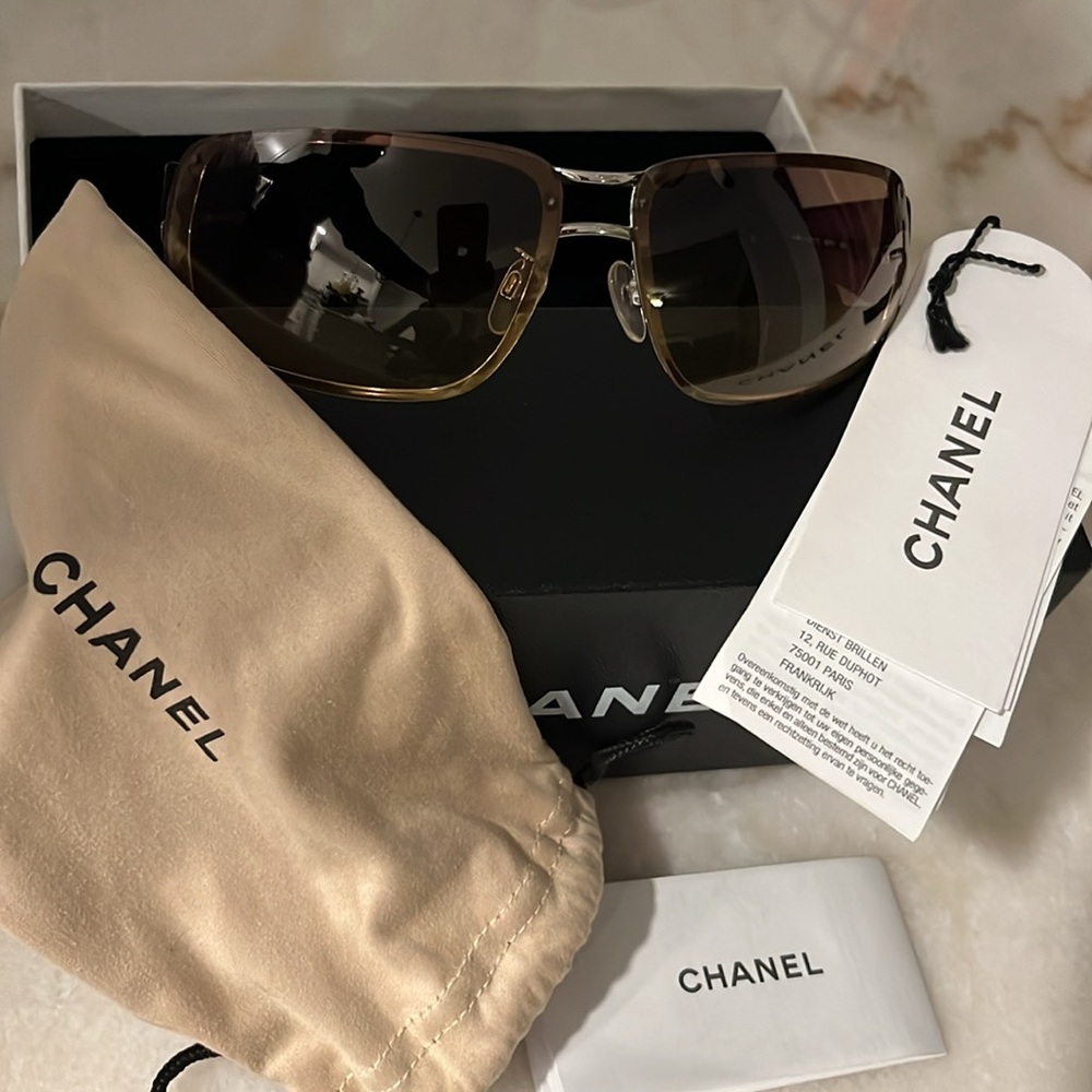 Chanel Sunglasses vintage!!